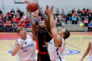 «Красный Октябрь» разгромил в гостях финский «Байзонс»