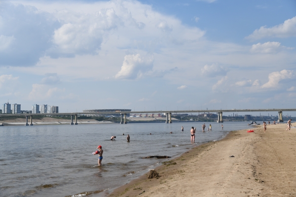 Роспотребнадзор проверил воду в Волге рядом с пляжами