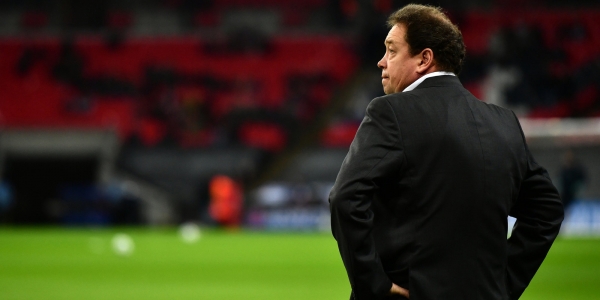 Команда Леонида Слуцкого потерпела первое поражение в сезоне