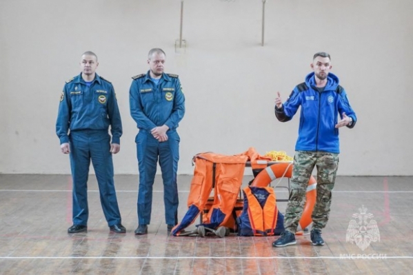 Волгоградским школьникам напомнили о правилах безопасности на льду