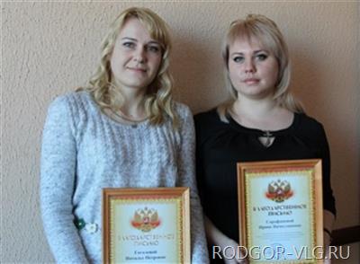 В Волгоградской области девушки поймали вора, сбив его с ног сумкой