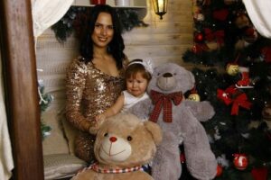 Мама оставленной на детской площадке девочки бесследно исчезла