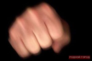 Под Волгоградом сотрудник наркоконтроля жестоко избил двоих мужчин