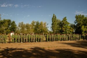 В военно-спортивной смене приняли участие около 500 волгоградских школьников