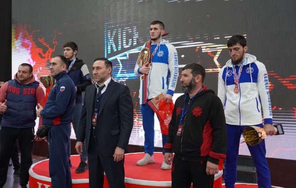 Волгоградские кикбоксеры отлично выступили на турнире в Грозном