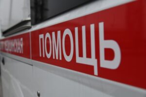 На севере Волгограда 2-летний мальчик выпал из окна