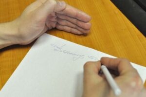 В Михайловке два брата из мести оговорили полицейского