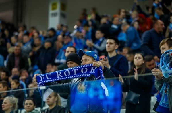 Болельщики «Ротора» после матча уедут домой на общественном транспорте