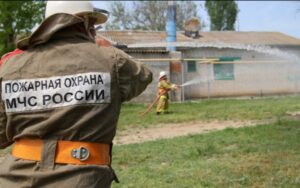 В Среднеахтубинском районе сгорела баня