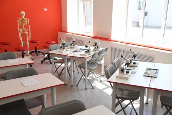 Юные волгоградцы создают новые проекты в центрах «Точка роста»