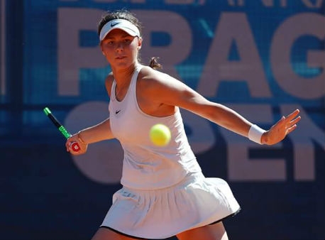 Наталья Вихлянцева с победы стартовала на турнире в Страсбурге