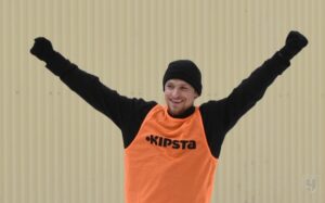 Мамаеву и в «Бутырке» хорошо: печально известный футболист провёл матч на зоне