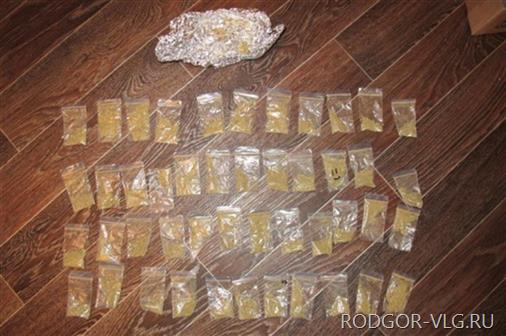 37 тысяч разовых доз наркотика изъяли у 42-летней волгоградки