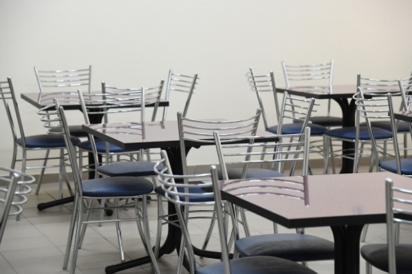 Депутаты Волгограда поддержали передачу школьных столовых в концессию