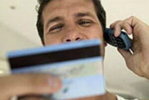 Волгоградского фермера интернет-мошенник обманул на 30 тысяч рублей