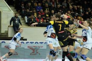 Волгоградские гандболистки проиграли в Ростове-на-Дону