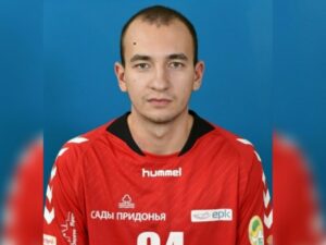 В волгоградский «Каустик» вернулся Сергей Тафинцев