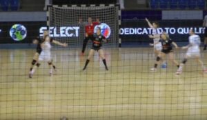 Волгоградское «Динамо-Синара» крупно уступило в Астрахани