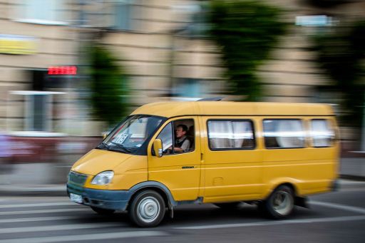 Под Волгоградом пассажиров перевозили на опасной маршрутке