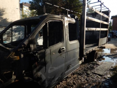 Полиция ищет очевидцев поджога «Газели» на севере Волгограда