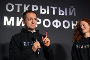 «Шняга»: Мединский намерен отучить россиян смотреть голливудское кино
