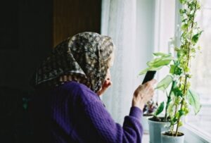 Спасая внука, пенсионерка из Волгограда отдала мошенникам 150 тысяч рублей