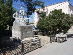 В Волгоградской области восстанавливают памятники защитникам Отечества