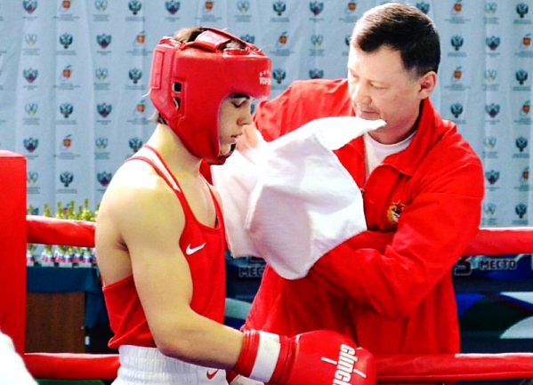 Волгоградец стал призером юниорского первенства страны по боксу