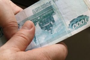 Похититель нефти в Волгограде предложил полиции 20 тысяч рублей взятки
