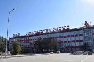 Капремонт фасада «Красного Октября» завершился установкой новой вывески