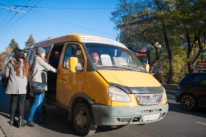 Волгоградцы: «Культуру вождения надо поощрять, а автохамов лишать прав навсегда!»