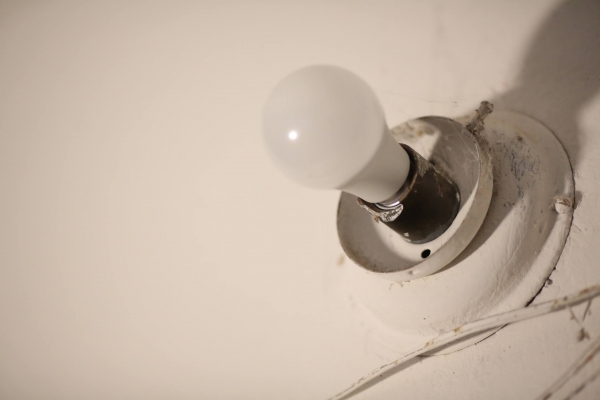 Жители двух районов Волгограда временно останутся без света 18 августа