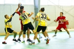 У «Каустика» первый блин вышел комом