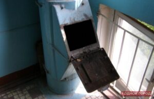 На севере Волгограда уборщица нашла в мусоропроводе обгоревший труп