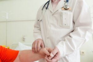 Ученые: усталость доводит до астмы и язвы желудка