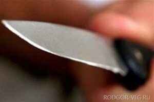 35-летний мужчина зарезал соседа в Волгограде на глазах его жены