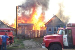 35-летний волжанин получил 2 года колонии за поджог дачи экс-жены