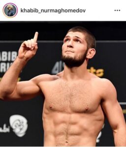 3-й раунд все решил: Хабиб не отдал пояс чемпиона Дастину Порье