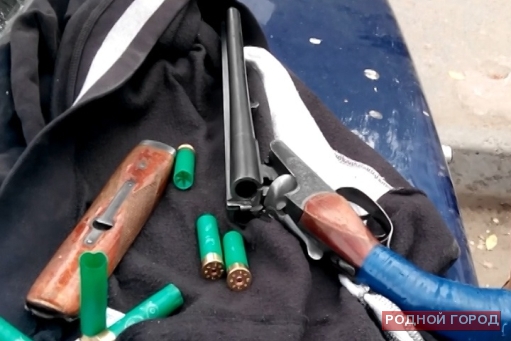 Хулиганы обстреляли волгоградца после словесной перепалки