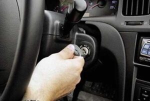 Кузен волгоградца без спросу взял покататься «ВАЗ-2109» и разбил его