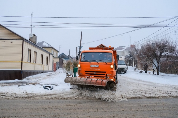 1,6 тыс. тонн противогололедных материалов ушло на волгоградские дороги
