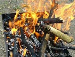 В Волгограде из-за пожара в кафе эвакуированы 15 человек