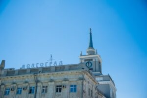 Мнение: «Волгоградцам нужно вернуть московское время»