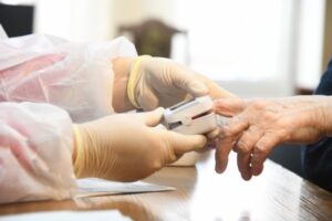 Еще 197 жителей Волгоградской области заболели коронавирусом, 7 умерли