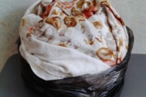 В Волгограде прохожий на улице нашёл сумку с новорождённой: фото