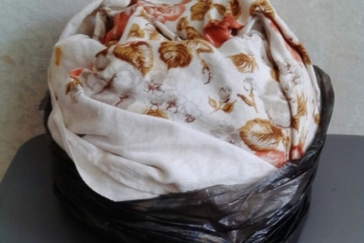 В Волгограде прохожий на улице нашёл сумку с новорождённой: фото