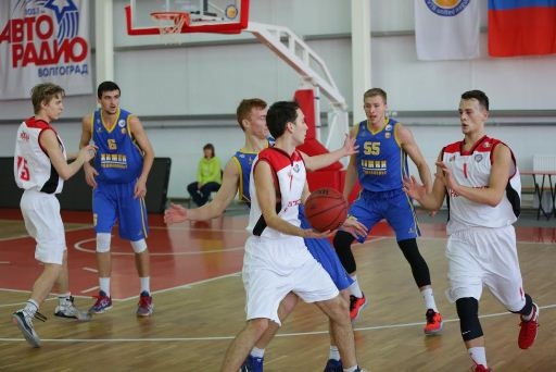 Волгоградские баскетболисты-дублёры дважды уступили соперникам из Подмосковья