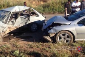 Водитель «семерки» разбился насмерть в аварии под Волгоградом