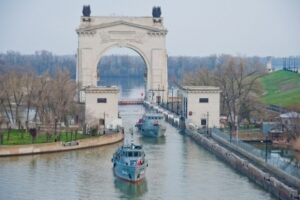Корабли Каспийской флотилии пройдут в Северную столицу через Волгоград