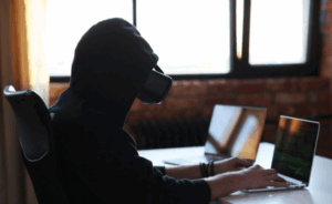 В Волгоградской области механизатора обманули больше чем на 3,5 млн рублей